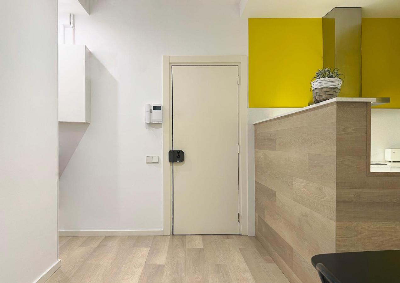 Stay U-Nique Apartments Sants Barcellona Esterno foto